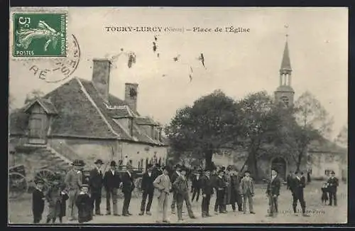 AK Toury-Lurcy /Nièvre, Place de l`Église