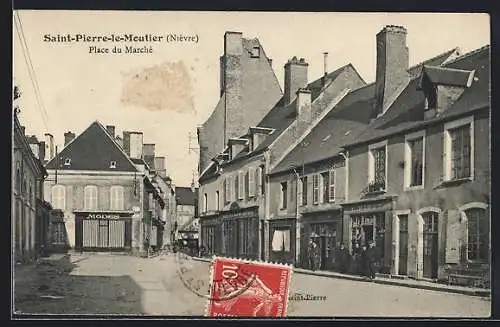 AK Saint-Pierre-le-Moutier /Nièvre, Place du Marché