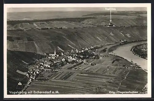 AK Escherndorf / Main, Panorama mit Vogelsburg, Fliegeraufnahme