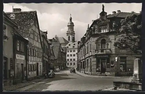 AK Uffenheim / Mfr., Strassenpartie am Marktplatz