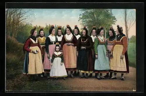 AK Hessenmädchen beim Sonntagsspaziergang, hessische Tracht