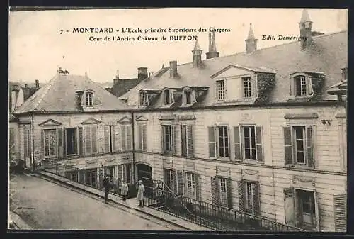 AK Montbard, L`Ecole primaire Supérieure des Garcons, Cour de l`Ancien Château de Buffon