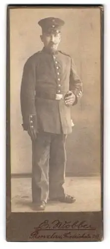 Fotografie E. Wobber, Prenzlau, Friedrichstr. 215, Porträt eines Soldaten in Uniform