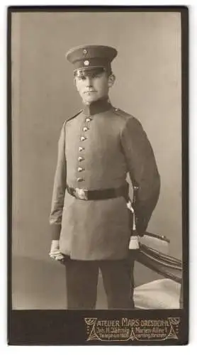 Fotografie Atelier Mars, Dresden, Marien-Allee 1, Junger Soldat in Uniform