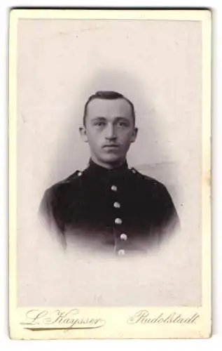 Fotografie L. Kaysser, Rudolstadt, Schwarzburgerstrasse, Porträt eines jungen Soldaten in Uniform