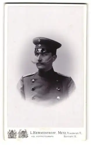 Fotografie L. Hermestroff, Metz, Priesterstr. 11, Porträt eines Soldaten in Uniform