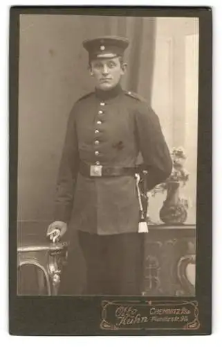 Fotografie Otto Kühn, Chemnitz i. S., Planitzstr. 9a, Junger Soldat in Uniform