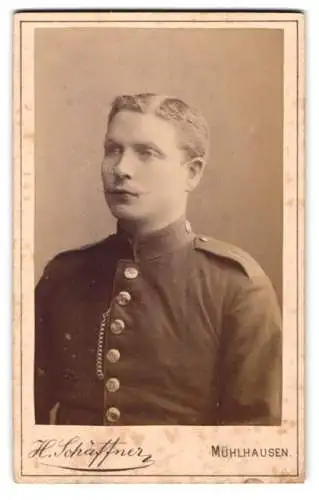 Fotografie H. Schäffner, Mühlhausen i. Thür., Portrait eines Soldaten in Uniform