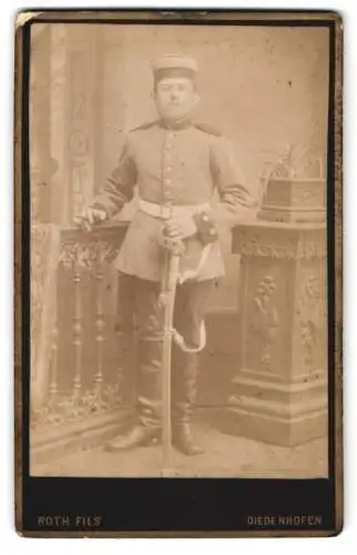 Fotografie Roth Fils, Diedenhofen, Neue Strasse 191, Porträt eines Soldaten in Uniform