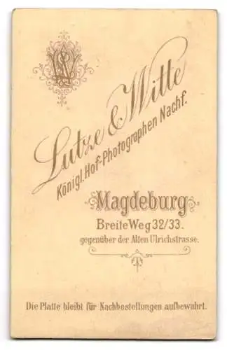 Fotografie Lutze & Witte, Magdeburg, Breite Weg 32 /33, Porträt eines Soldaten in Uniform