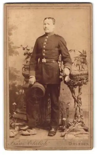 Fotografie Franz Ehrlich, Dresden, Königsbrückerstr. 50, Porträt eines Soldaten in Uniform