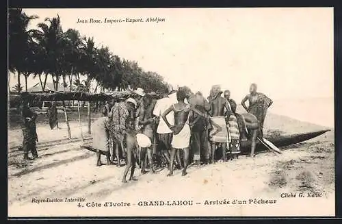 AK Grand-Lahou, Arrivée d`un Pêcheur