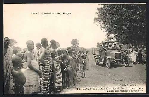 AK Cote d`Ivoire, Arrivée d`un camion dans un village Kolango