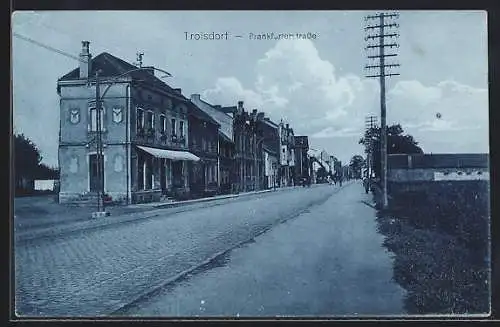 AK Troisdorf, Frankfurterstrasse mit Passanten