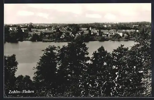 AK Zechlin-Flecken, Blick über den See auf die Ortschaft