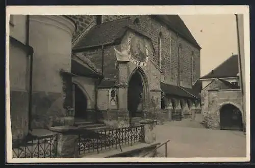 AK Laufen /Obb., Teilansicht Stiftskirche und Kapelle