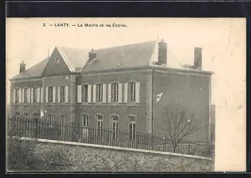 AK Lanty, La Mairie et les Écoles