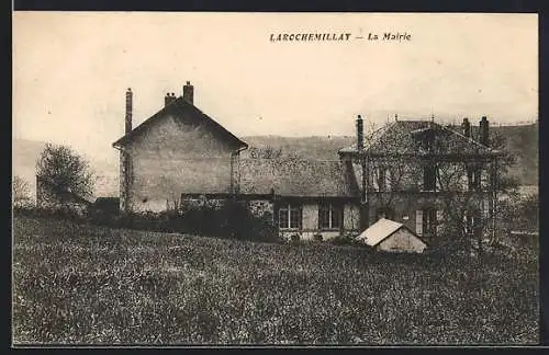 AK Larochemillay, La Mairie