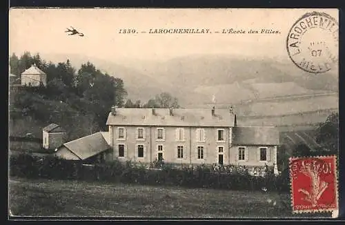 AK Larochemillay, L`École des Filles