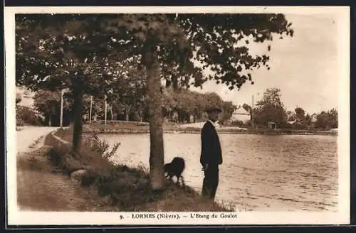 AK Lormes, L`Étang du Goulot avec un homme et un chien