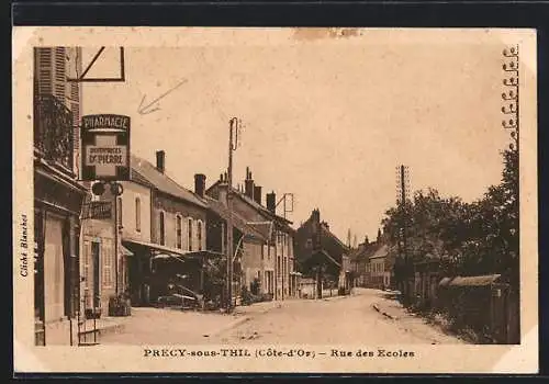 AK Précy-sous-Thil, Rue des Écoles avec pharmacie et boutiques