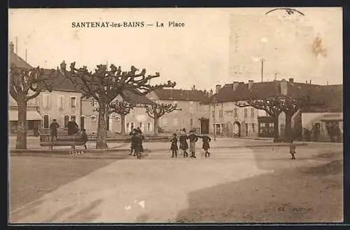 AK Santenay-les-Bains, La Place avec des Arbres et des Enfants Jouant