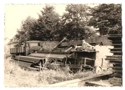 28 Fotografien Lastwagen MAN, LKW der Westfalenhütte Dortmund, LKW wird beladen, LKW Fuhrpark uvm.