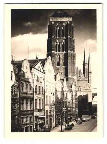 12 Fotografien Julius Simonsen, Oldenburg, Ansicht Danzig - Gdansk, Zeughaus, Hafen, Marienkirche, Artushof u.a.