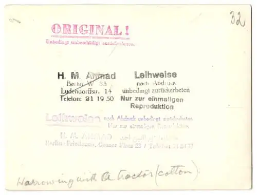 Fotografie H. M. Ahmad, Berlin-Friedenau, Cletrac Kettenschlepper - Ackerraupe mit Gleiskette, Cleveland Tractor Co.