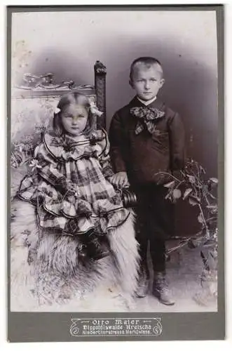 Fotografie Otto Meier, Dippoldiswalde, Niederthorstrasse, Zwei Kinder in festlicher Kleidung