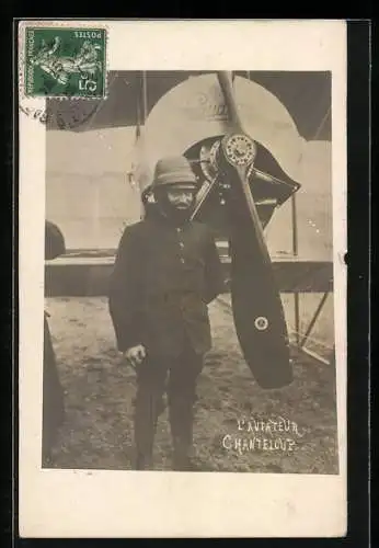 Foto-AK Chanteloup, Pilot mit Flugzeug