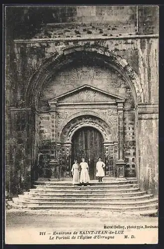 AK Saint-Jean-de-Luz, Le Portail de l`Église d`Urrugne