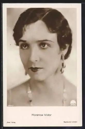 AK Schauspielerin Florence Vidor mit Wasserwellen-Frisur und Ohrringen