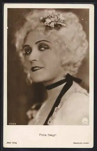 AK Schauspielerin Pola Negri Portrait