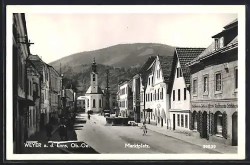 AK Weyer a. d. Enns, Marktplatz mit Kirche