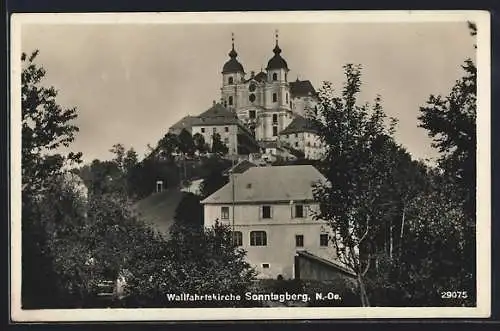 AK Sonntagberg /N.-Oe., Blick zur Wallfahrtskirche