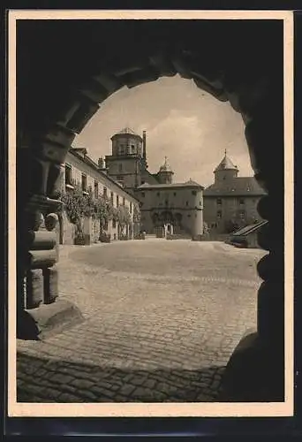 AK Würzburg, Feste Marienberg, Blick auf das Scherenbergtor von Westen