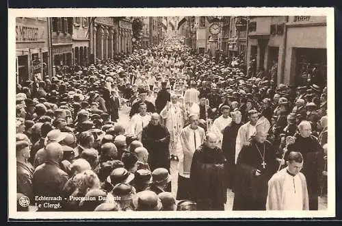 AK Echternach, Procession Dansante, Le Clergé