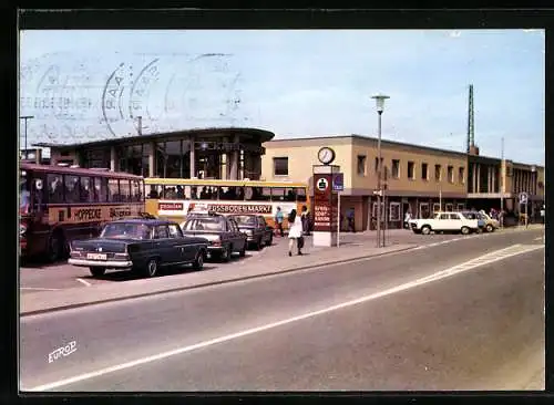 AK St-Wendel /Saar, Autos und Busse vor dem Hauptbahnhof