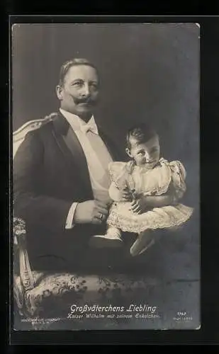 AK Kaiser Wilhelm II. mit seinem Enkelchen, Grossväterchens Liebling