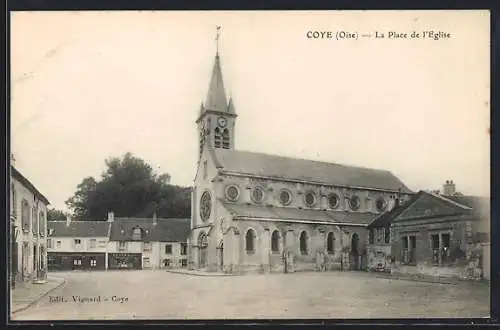 AK Coye /Oise, La Place de l`Eglise