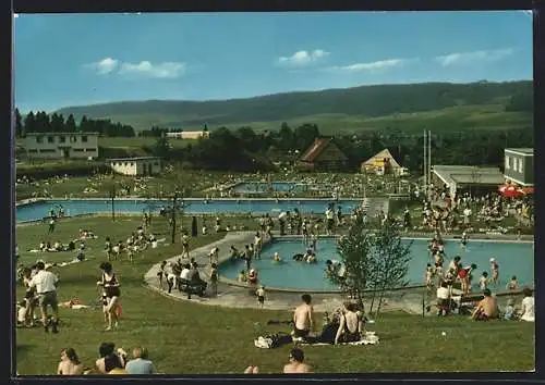 AK Eschershausen /Holzminden, Schwimmstadion aus der Vogelschau