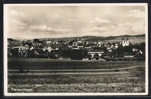 AK Donaueschingen, Gesamtansicht von einem Feld aus