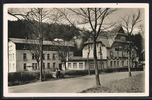 AK Waldbärenburg, FDJ-Bezirksjugendschule Willi Kluge