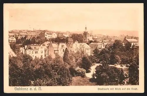 AK Gablonz a. d. N., Stadtpark mit Stadtblick aus der Vogelschau