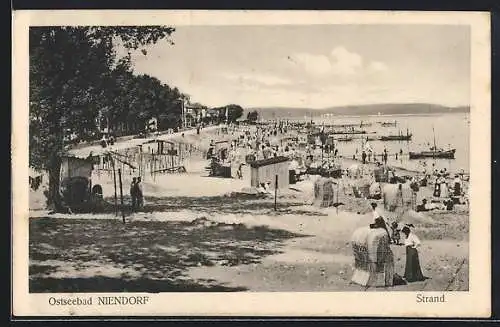 AK Niendorf / Ostseebad, Strandleben an der Ostsee