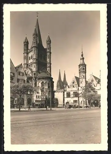 AK Köln, Strassenpartie mit Hotel und Kirche