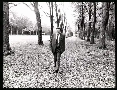 Fotografie Sven Simon, Bonn, Franz Josef Strauss bei einem Waldspaziergang