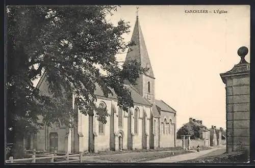 AK Garcelles, L`Église et la rue adjacente