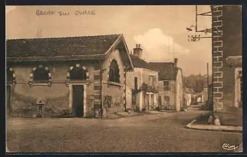 AK Belan-sur-Ource, La Fontaine et Rue du Moulin